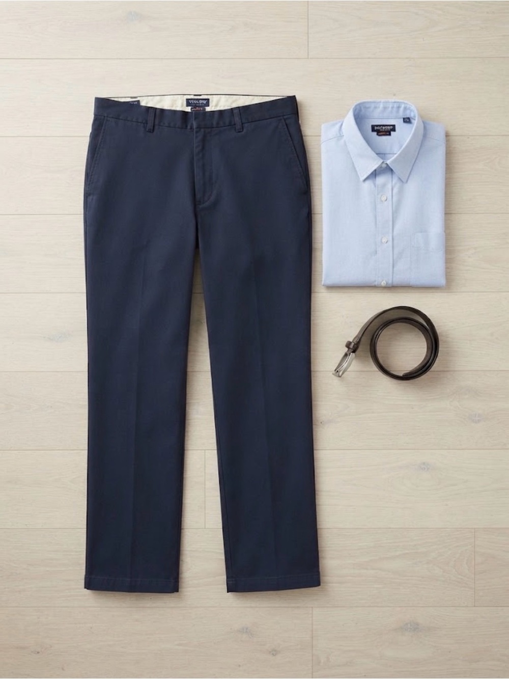 Dockers Men's Navy Blue Chinos
